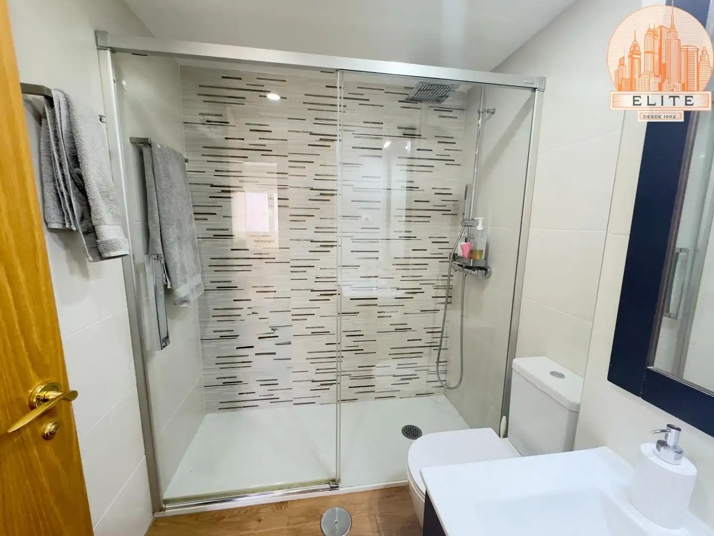Baño de Piso en venta en Madrid con Aire acondicionado, Calefacción y Trastero