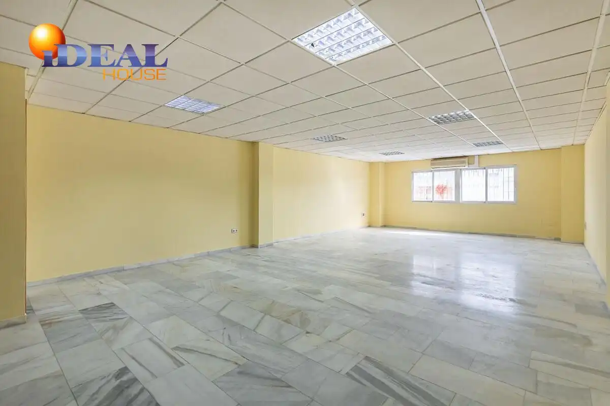 Nau industrial en venda a Avenida JUNCARIL, imagen 9