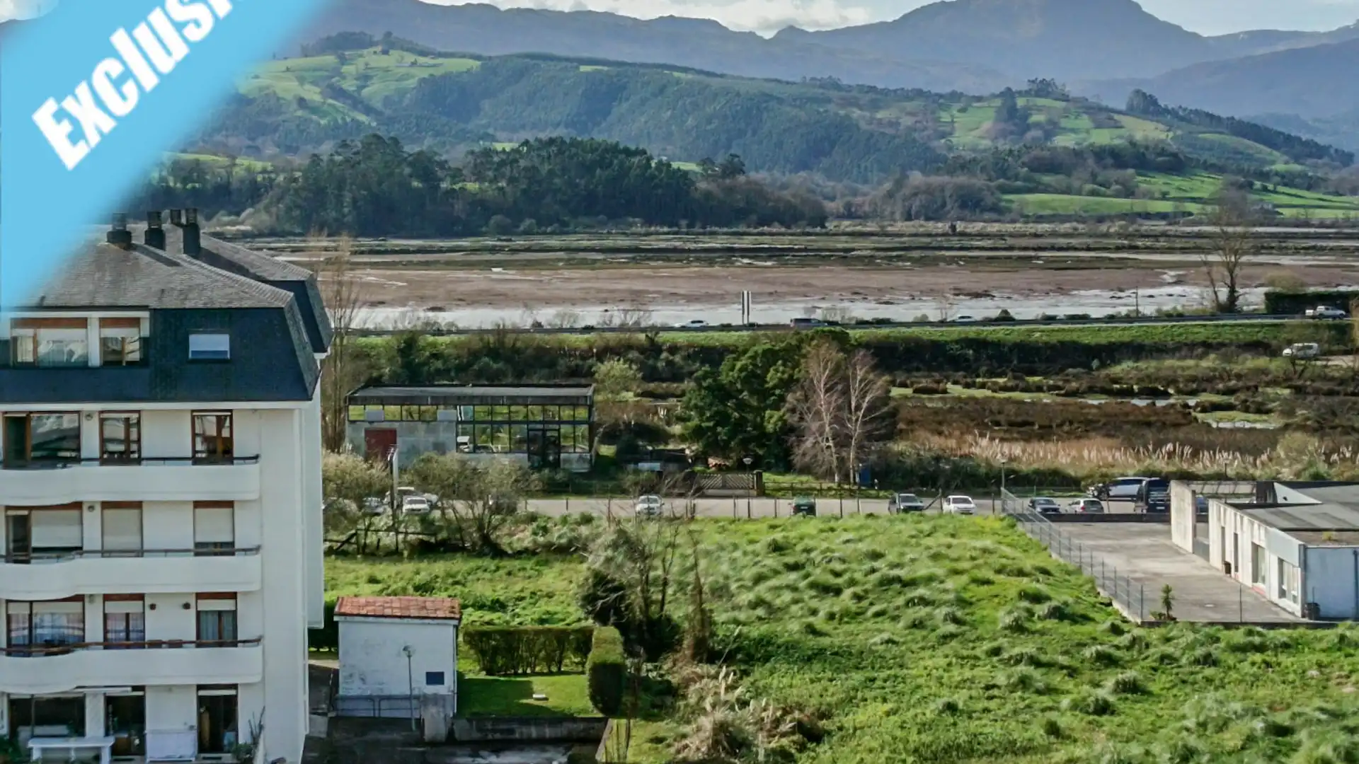 Vista exterior de Piso en venta en Colindres con Terraza y Balcón
