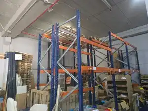 Fabrikhallen zur Miete in Leganés