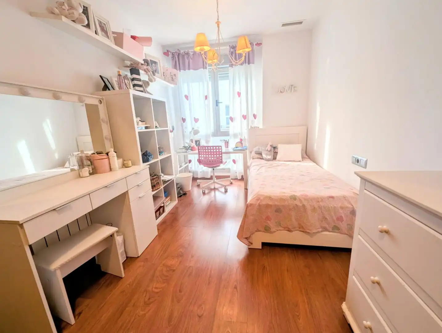 Habitación de Casa adosada en venta en Castellón de la Plana / Castelló de la Plana con Aire acondicionado, Calefacción y Terraza