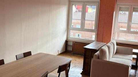 Foto 2 de Pis de lloguer a Llamaquique, Oviedo