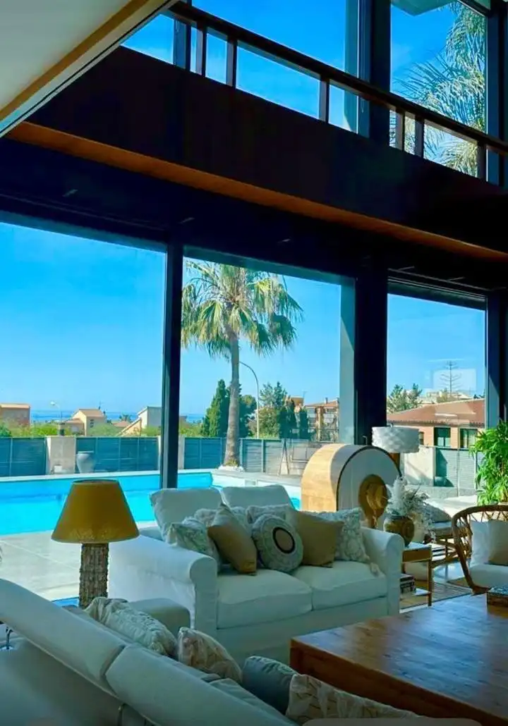 Living room of Houses for sale in El Vendrell  with Air Conditioner, Heating and Private garden