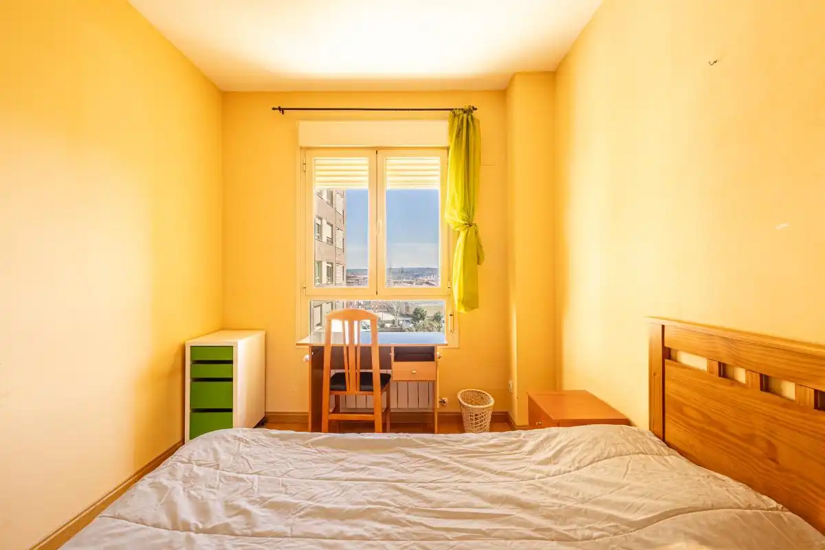 Bedroom of Flat for sale in Toledo  with Heating, Private garden and Swimming Pool