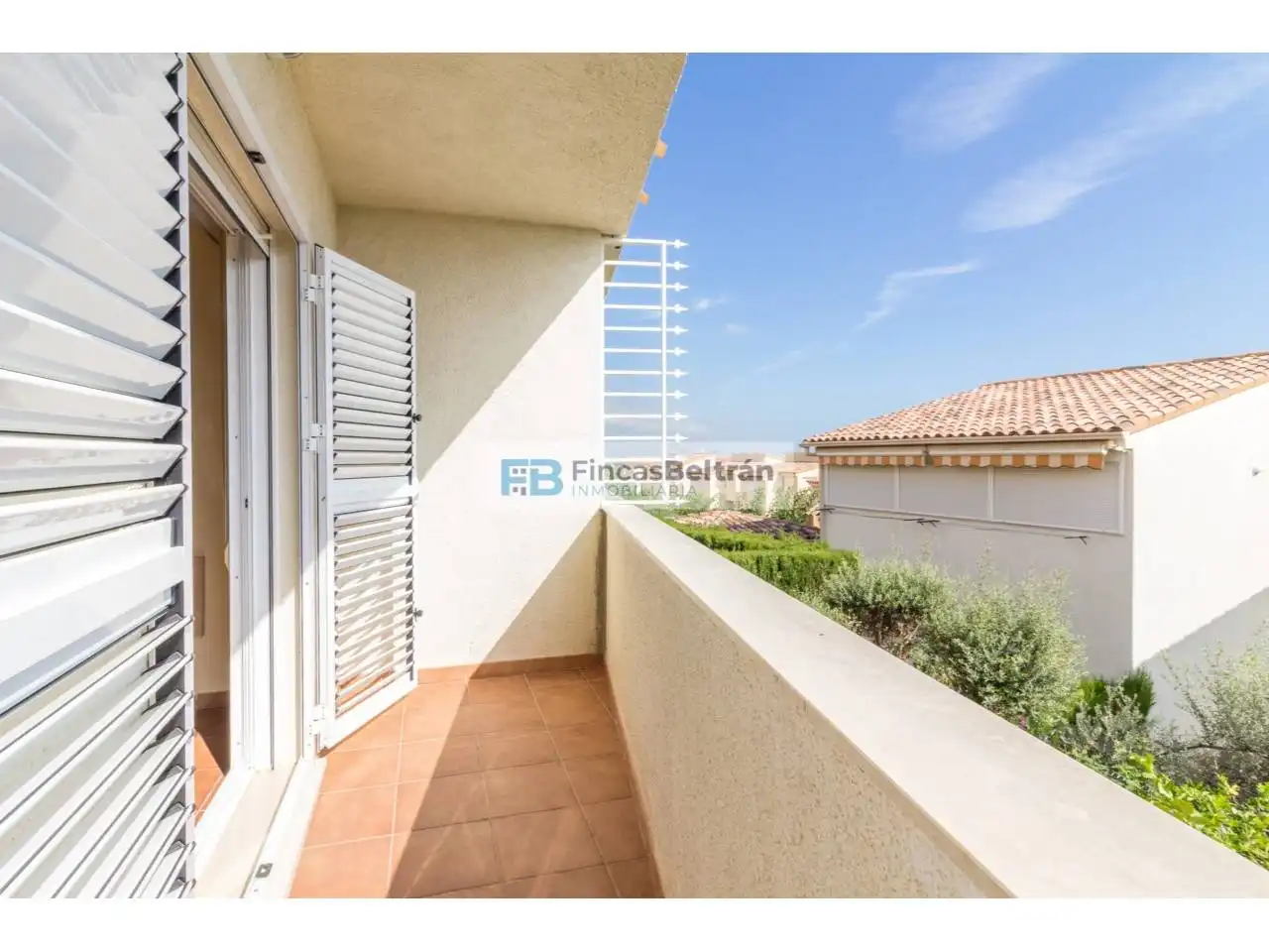 Terrasse von Einfamilien-Reihenhaus zum Verkauf in Peñíscola / Peníscola mit Klimaanlage, Privatgarten und Terrasse