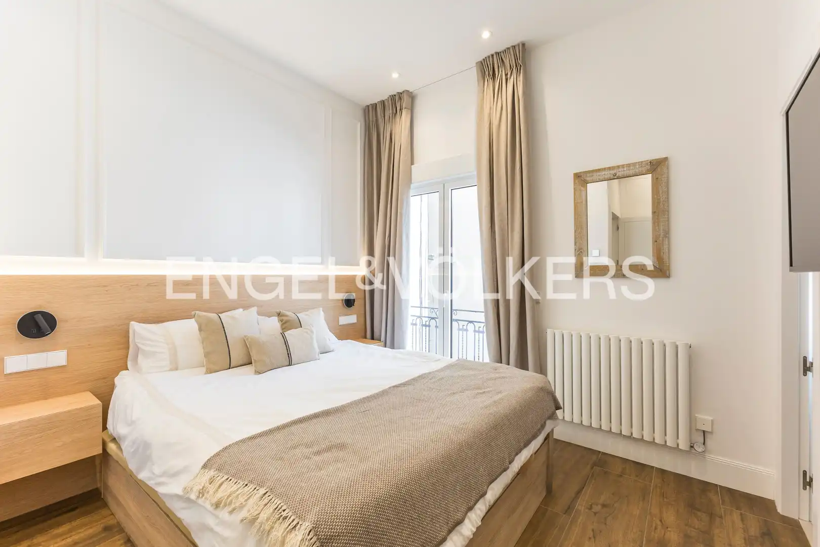 Schlafzimmer von Wohnung zum Verkauf in Madrid mit Klimaanlage, Heizung und Terrasse