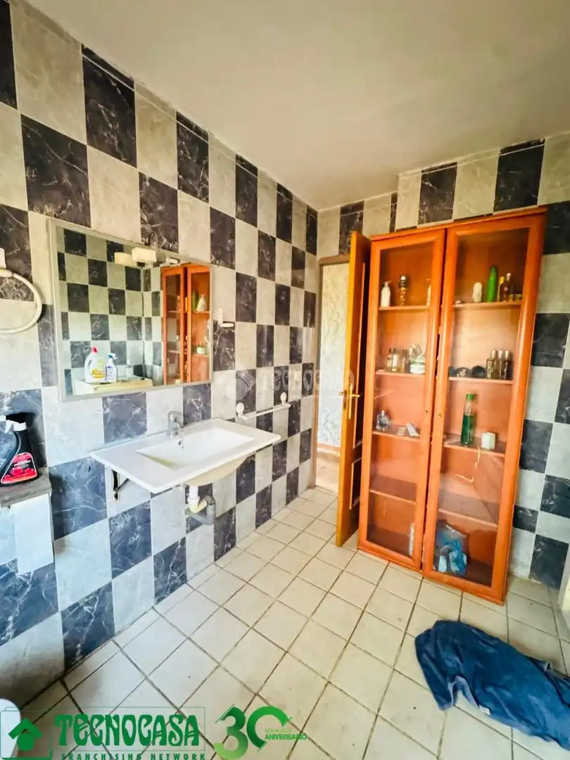Bany de Casa o xalet en venda en Albarreal de Tajo amb Traster i Moblat