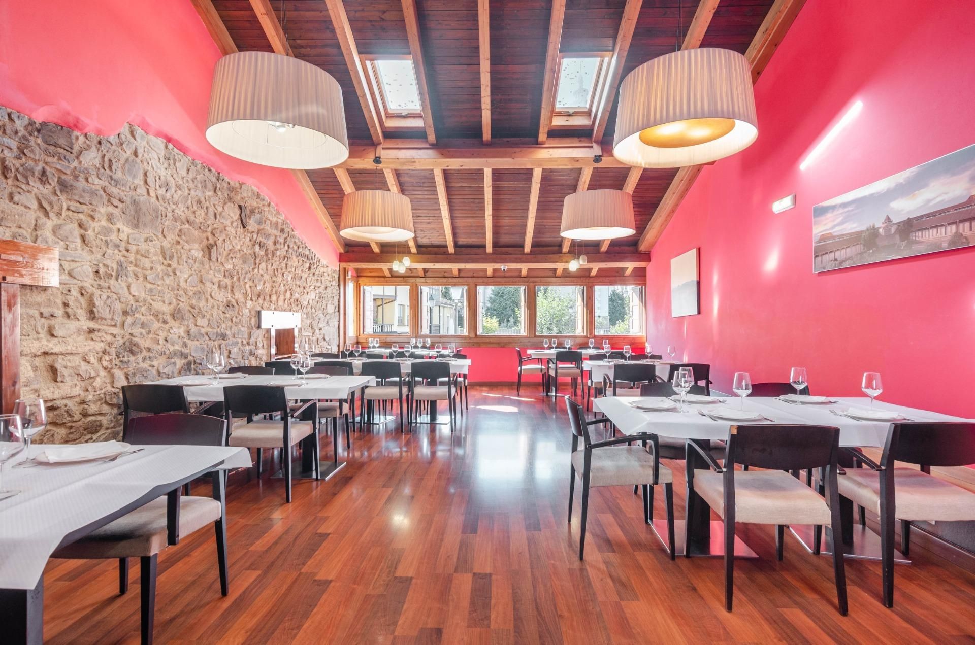 Premises for sale in Mieres (Asturias)  with Air Conditioner and Furnished