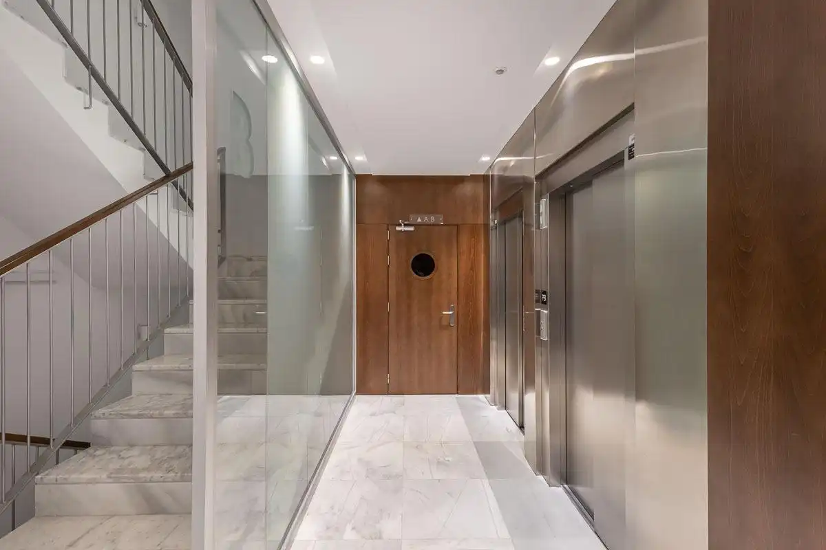 Piso de alquiler en Granada con Terraza, Amueblado y Piscina comunitaria