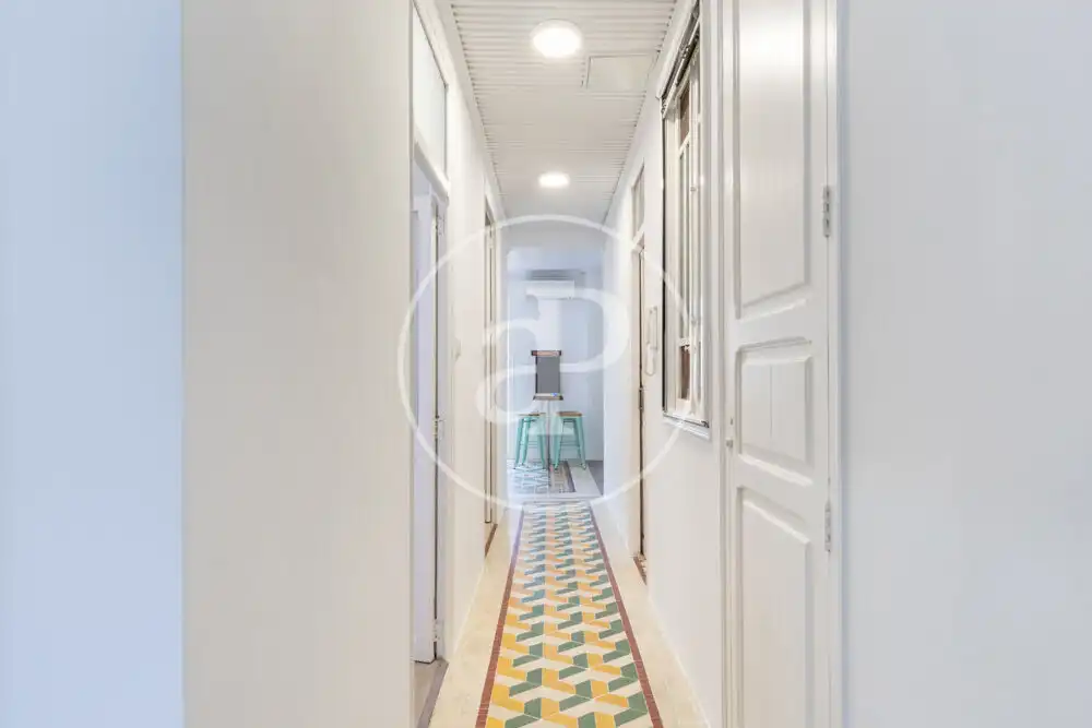 Flat for rent in Valencia  with Air Conditioner, Heating and Furnished