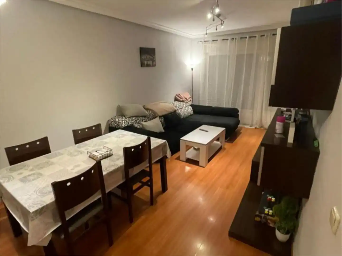 Living room of Flat for sale in Consuegra  with Air Conditioner and Balcony