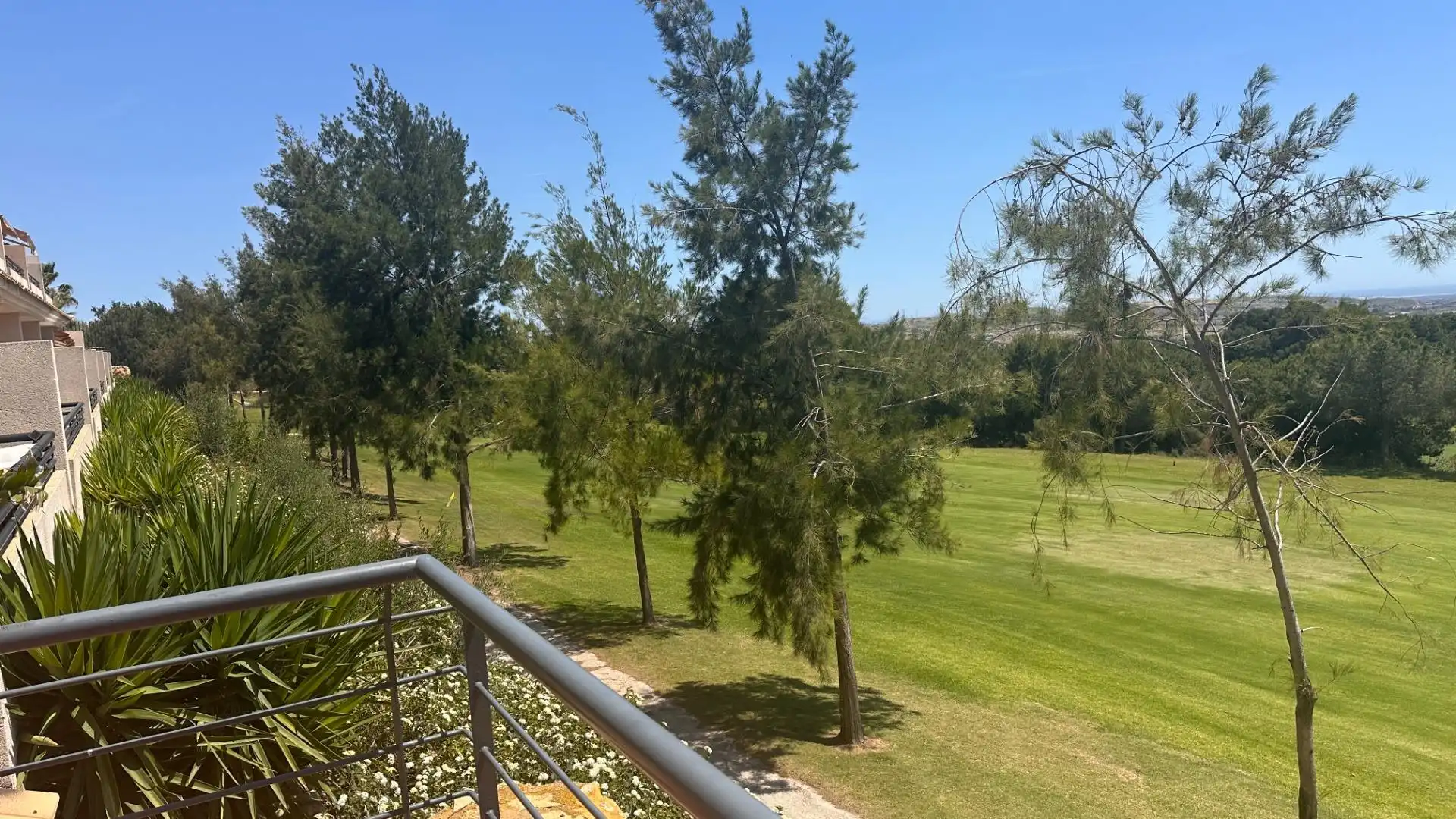 Vista exterior de Piso en venta en Elche / Elx con Aire acondicionado, Calefacción y Terraza