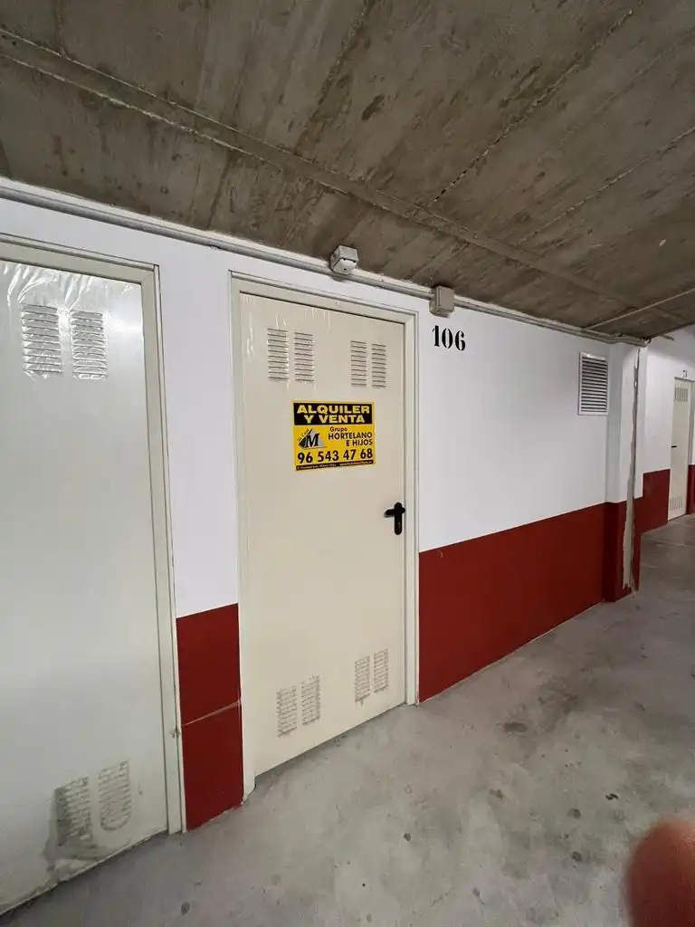 Storage room for rent in Carrer la Carátula, 6, Ciutat Universitària