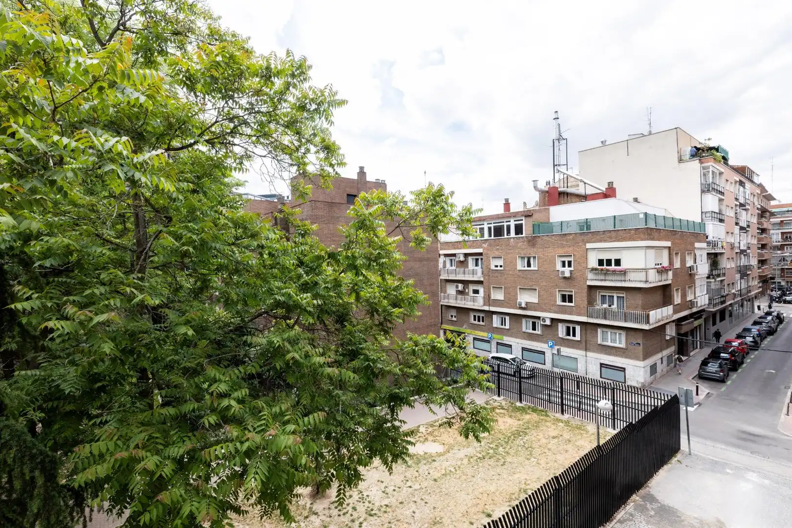 Vista exterior de Pis en venda en Madrid amb Aire condicionat, Calefacció i Piscina comunitària