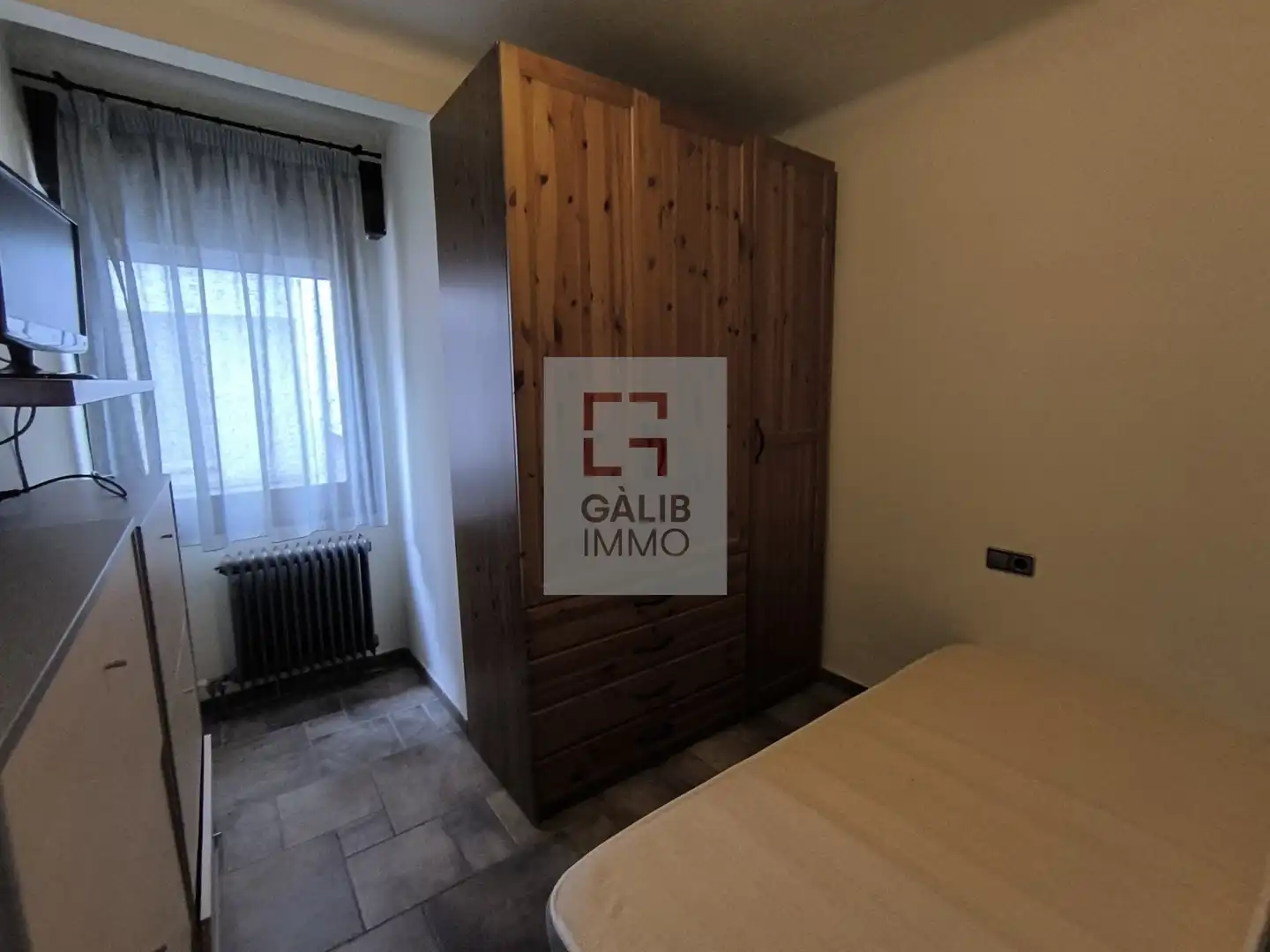 Dormitori de Pis en venda en Figueres amb Aire condicionat, Calefacció i Traster