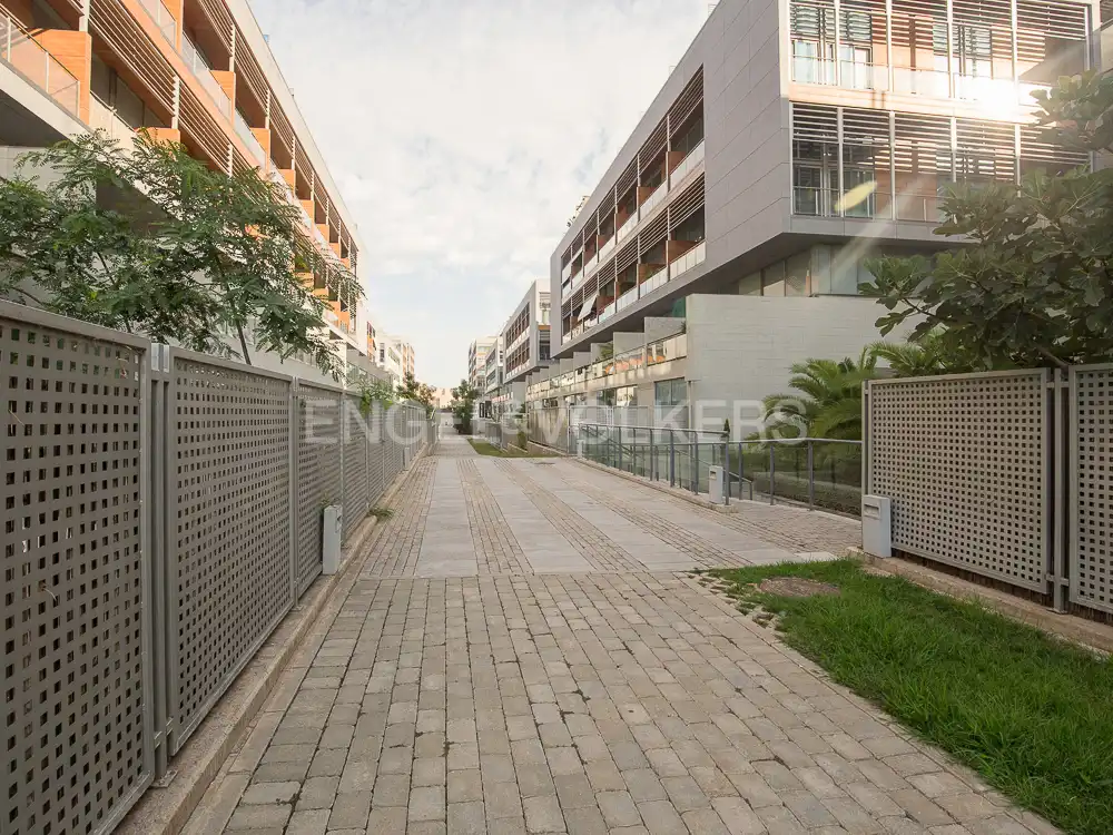 Exterior view of Lofts for sale in Valencia  with Air Conditioner, Heating and Private garden