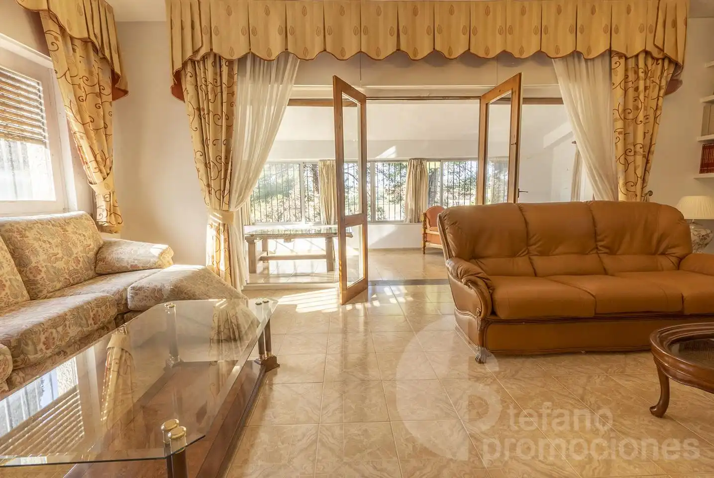 Living room of Houses for sale in Málaga  with Air Conditioner, Private garden and Terrace