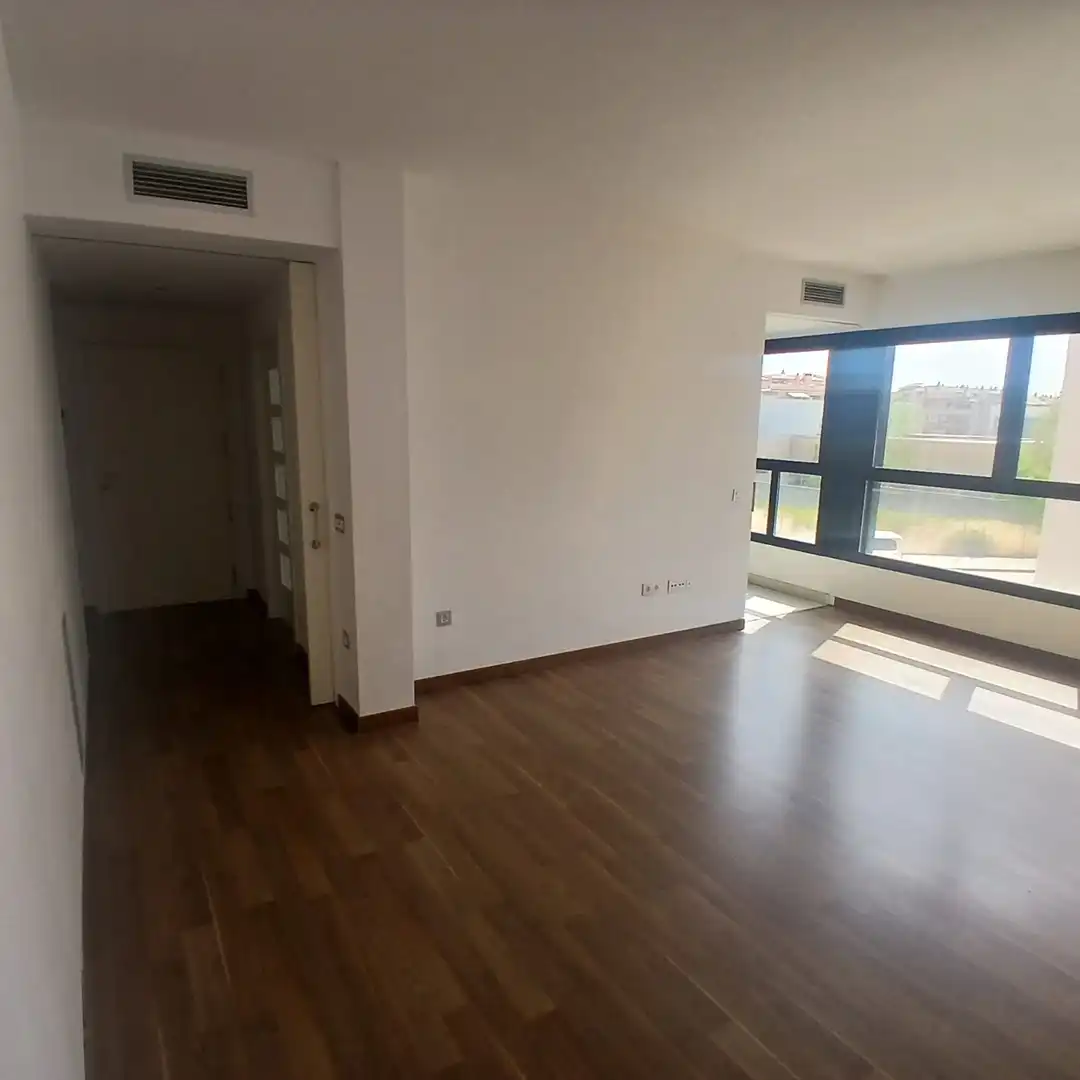Living room of Flat for sale in Terrassa  with Air Conditioner, Heating and Oven