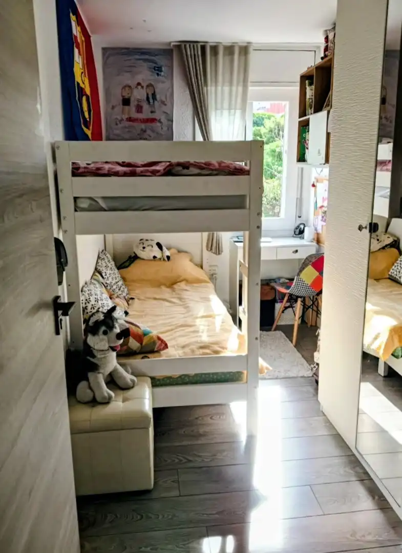 Bedroom of Flat for sale in L'Hospitalet de Llobregat  with Air Conditioner, Parquet flooring and Furnished