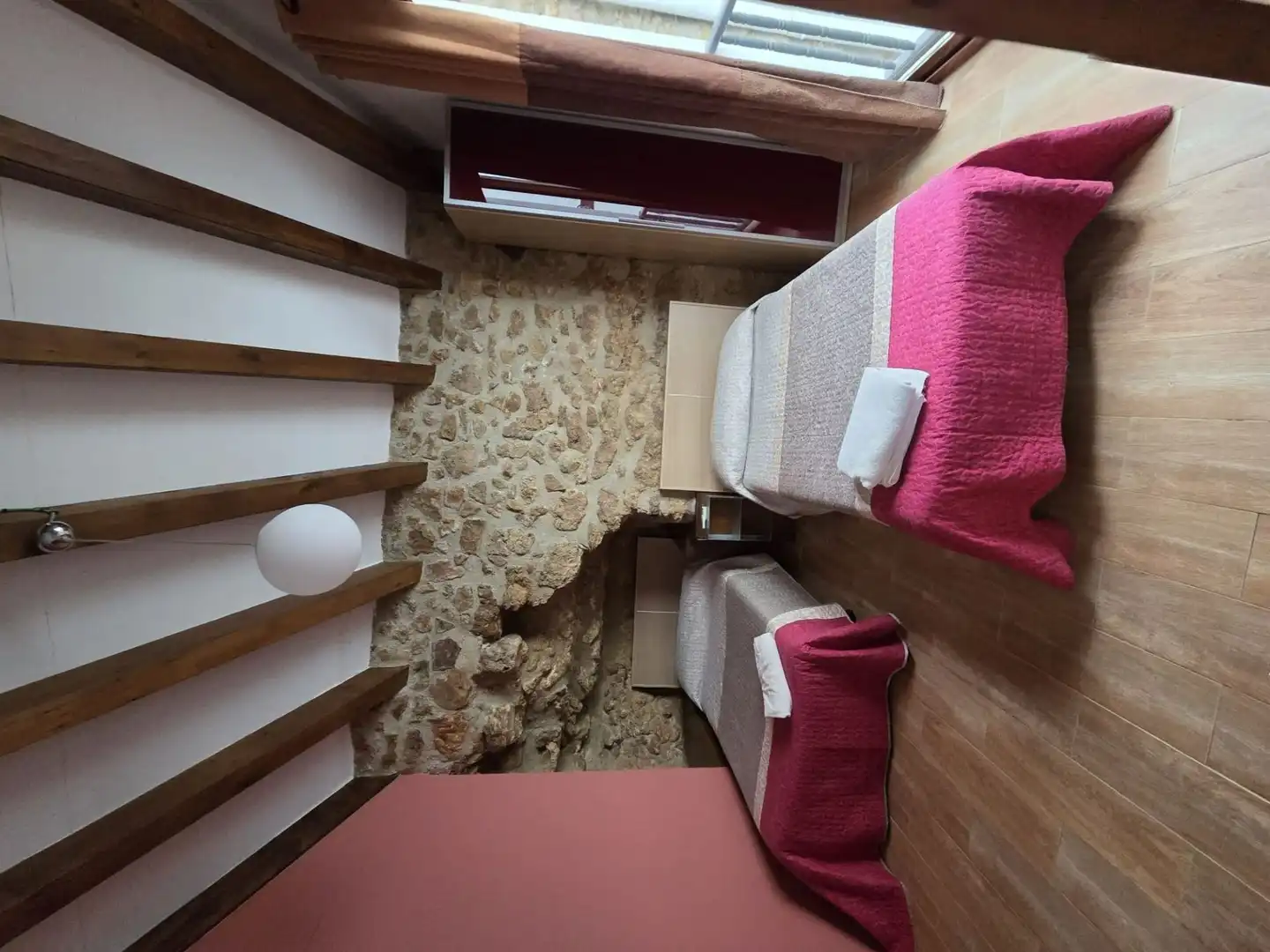 Schlafzimmer von Country house zum Verkauf in Campezo / Kampezu mit Möbliert