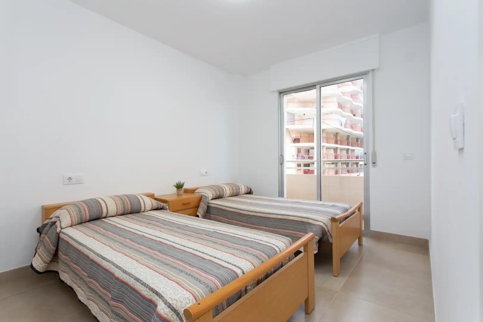 Appartement compact avec ascenseur à vendre à Avinguda del Papa Luna 38, imagen 7