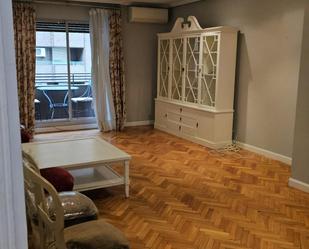 Dormitori de Pis de lloguer en  Zaragoza Capital amb Aire condicionat, Calefacció i Parquet