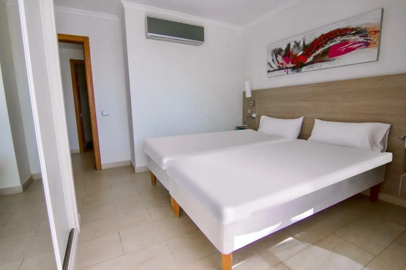 Schlafzimmer von Wohnungen zum Verkauf in Mogán mit Klimaanlage, Terrasse und Möbliert