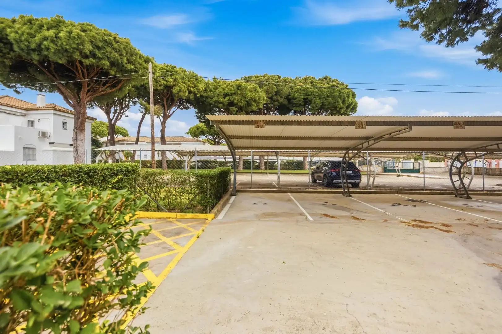 Aparcament de Apartament en venda en Chiclana de la Frontera amb Jardí privat, Terrassa i Moblat