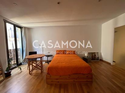 Dormitori de Apartament de lloguer en  Barcelona Capital amb Aire condicionat, Calefacció i Moblat