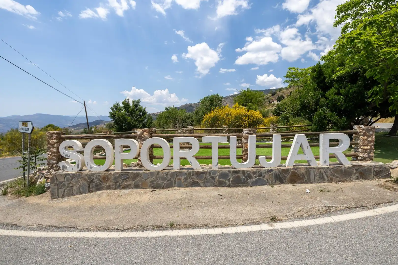 Houses for sale in Soportújar  with Terrace, Balcony and Alarm