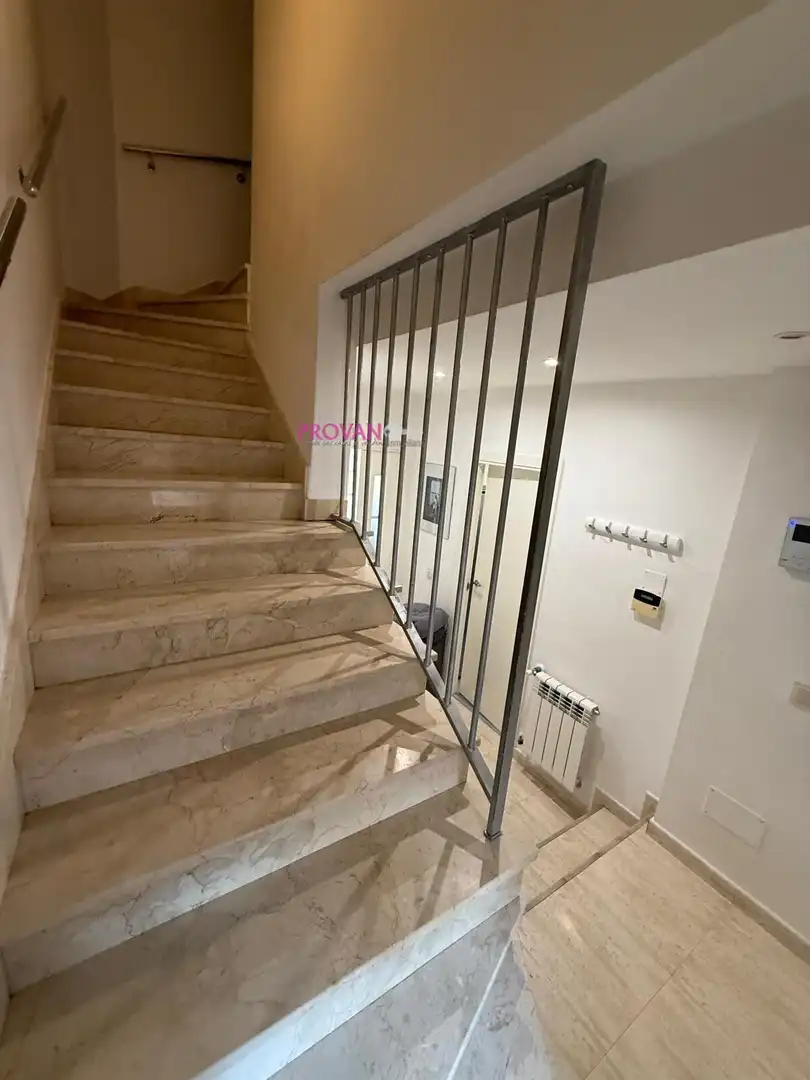 Casa adosada en venta en Ensanche