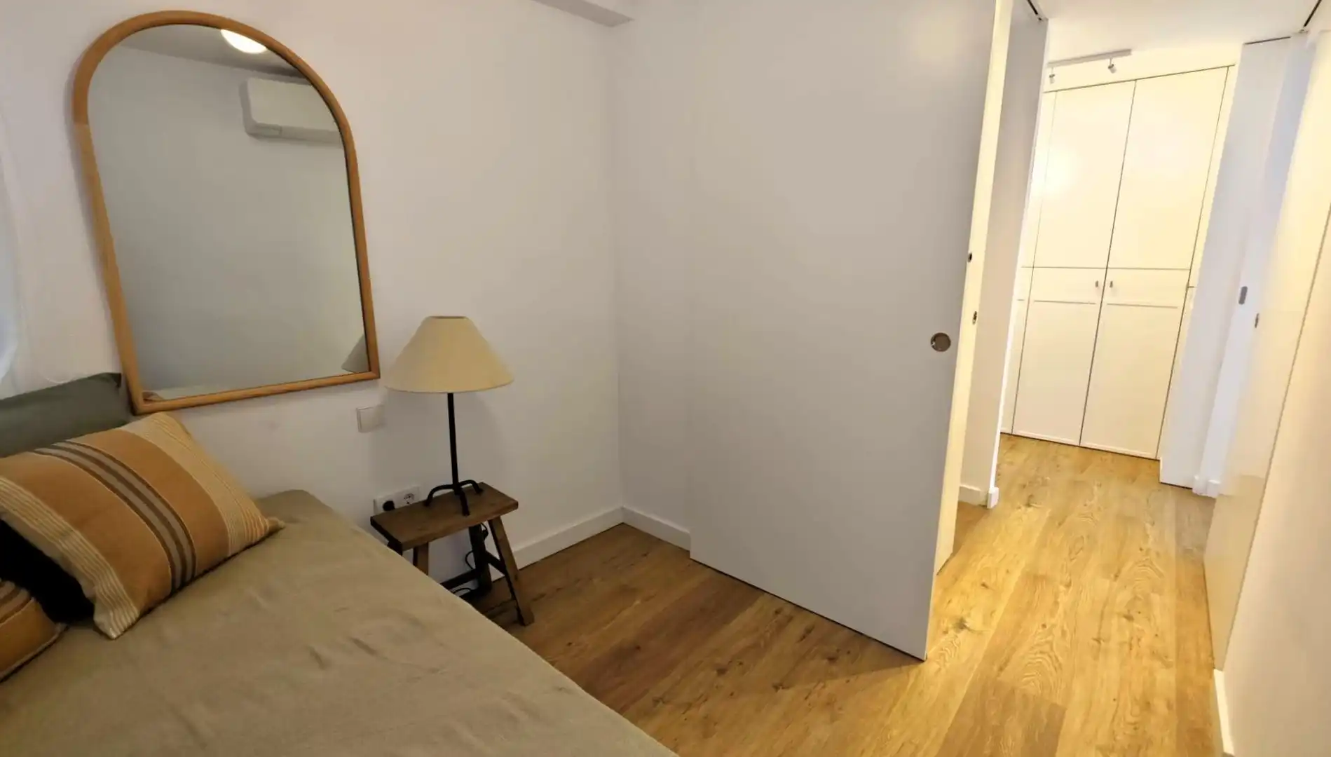 Bedroom of Flat for rent in Alicante / Alacant  with Air Conditioner, Heating and Parquet flooring