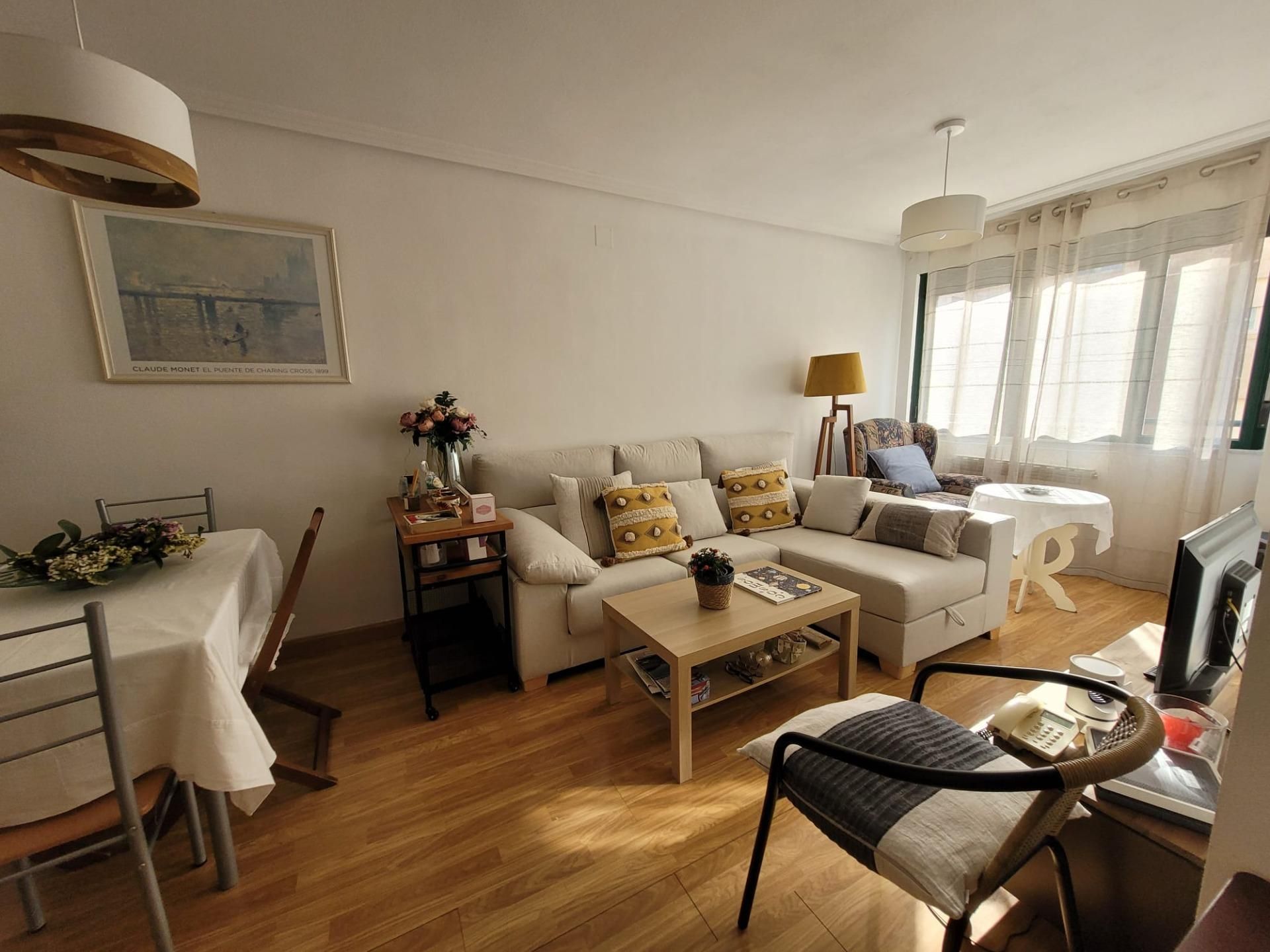 Sala d'estar de Pis en venda en Salamanca Capital amb Calefacció