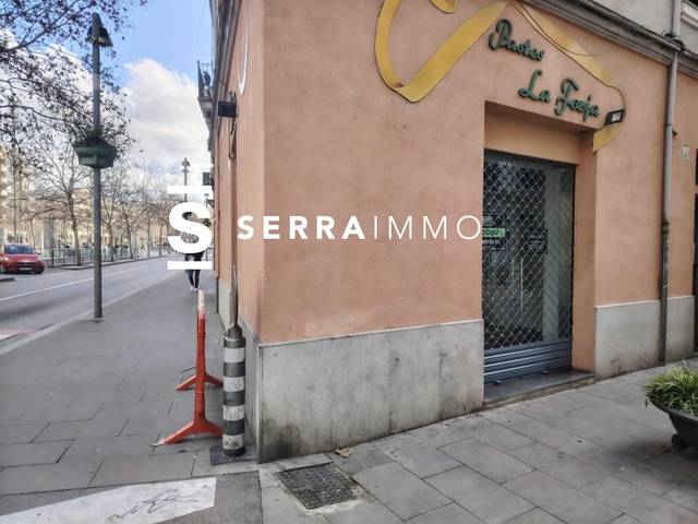 Local comercial en Alquiler en Centre Vila