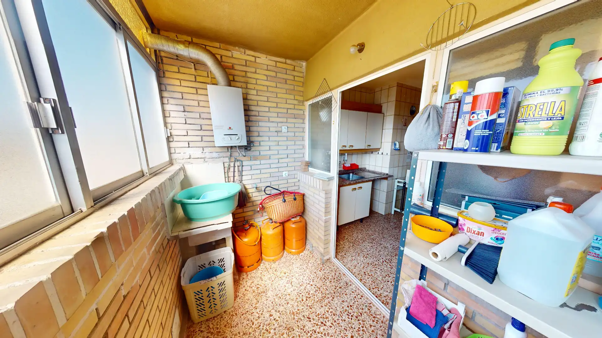 Kitchen of Flat for sale in Elche / Elx  with Furnished and Balcony