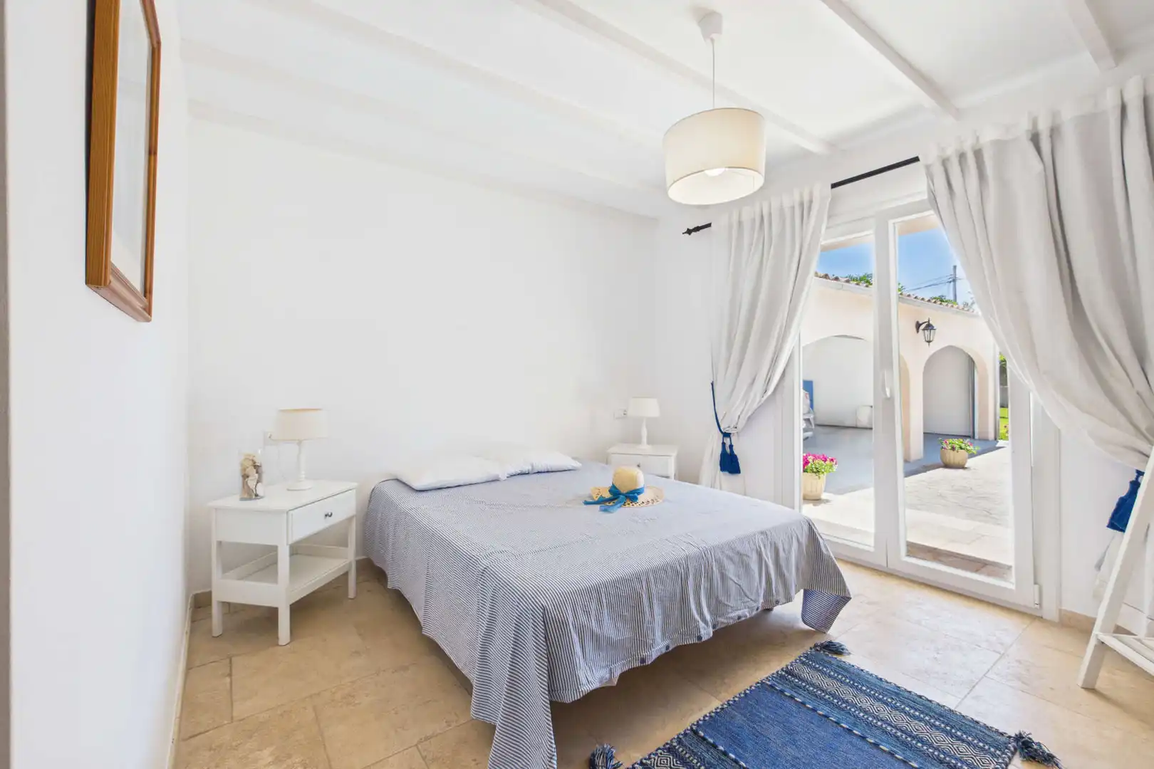 Habitación de Finca rústica en venta en Muro con Aire acondicionado, Terraza y Amueblado