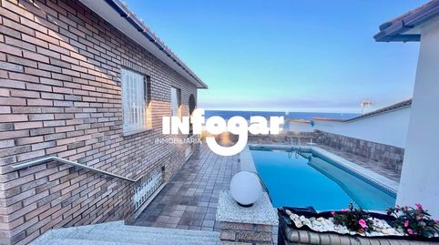 Chalet en primera linea de mar - Oya