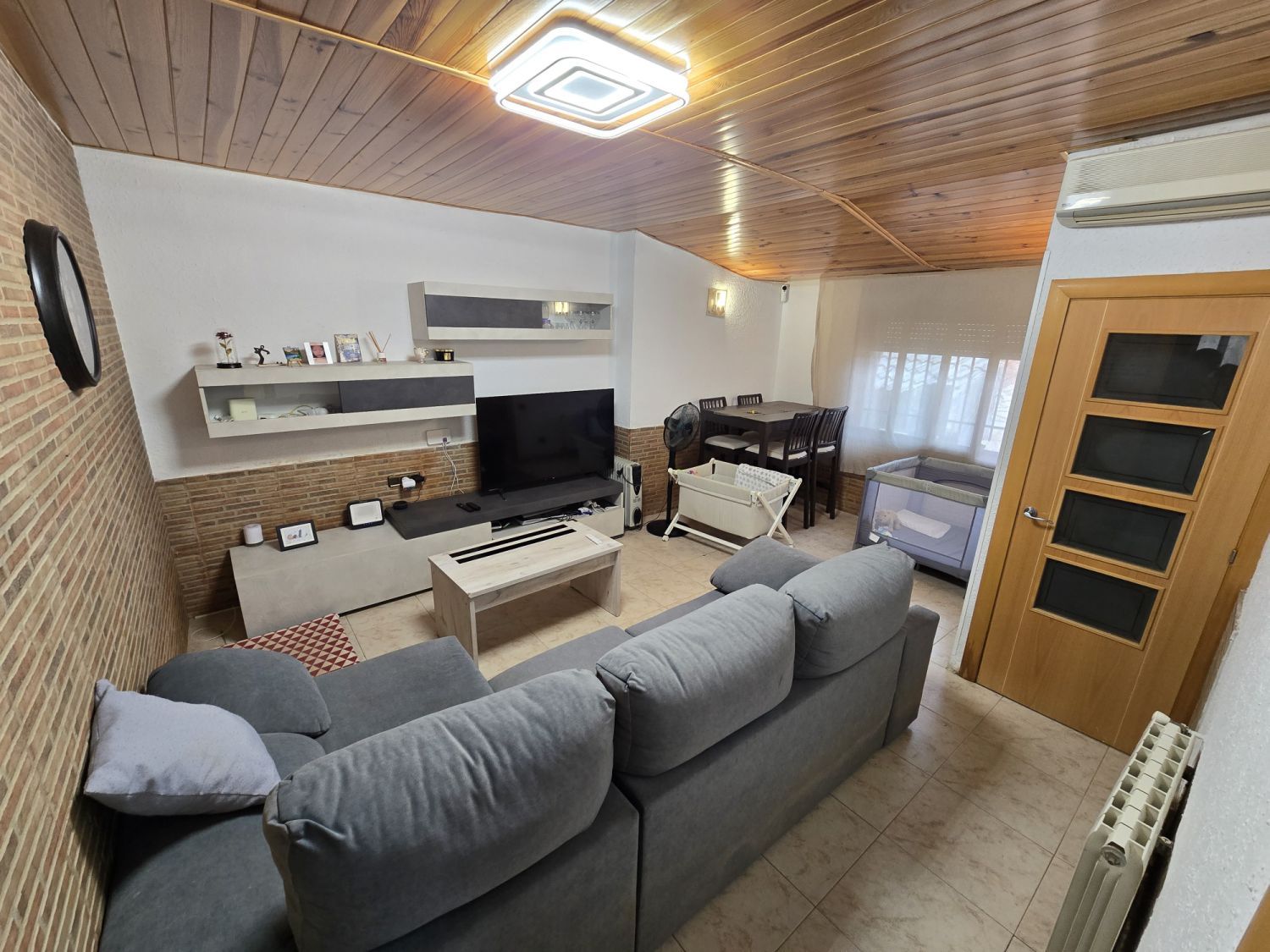 Living room of House or chalet for sale in Esparreguera  with Heating, Terrace and Storage room