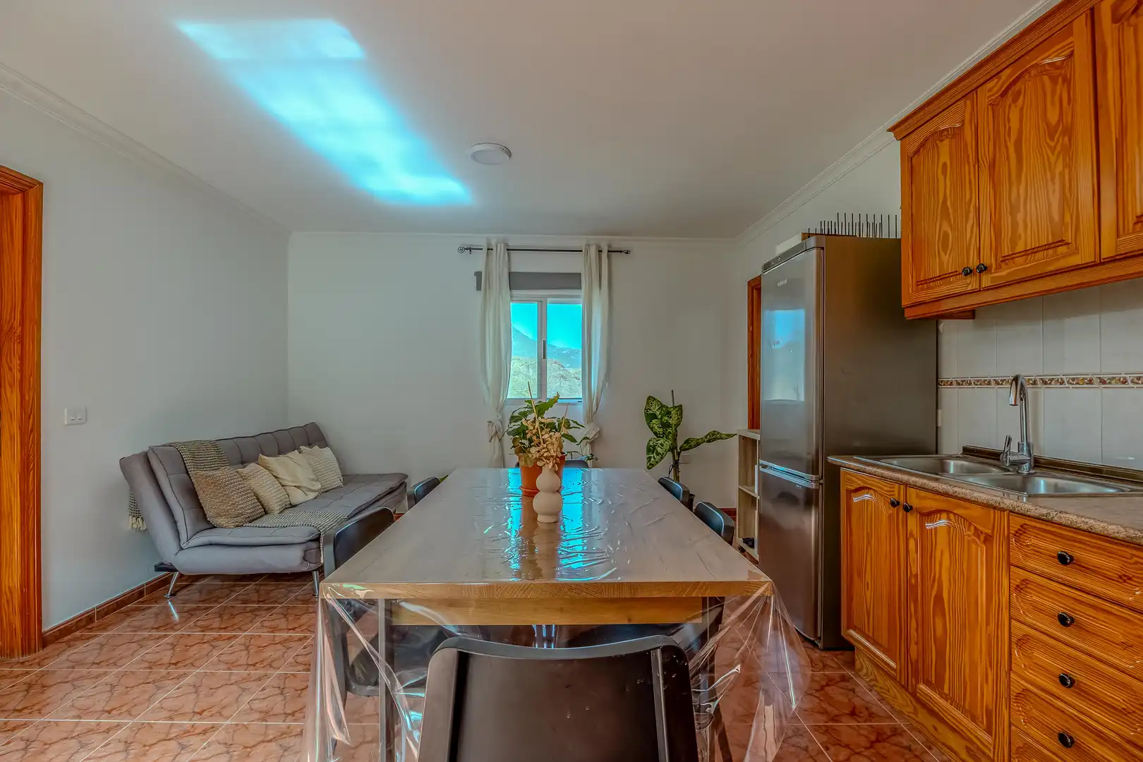Cuina de Casa o xalet en venda en San Bartolomé de Tirajana amb Aire condicionat, Jardí privat i Terrassa