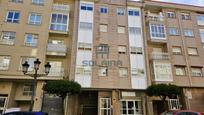 Vista exterior de Apartament en venda en Barbadás amb Calefacció, Parquet i Terrassa