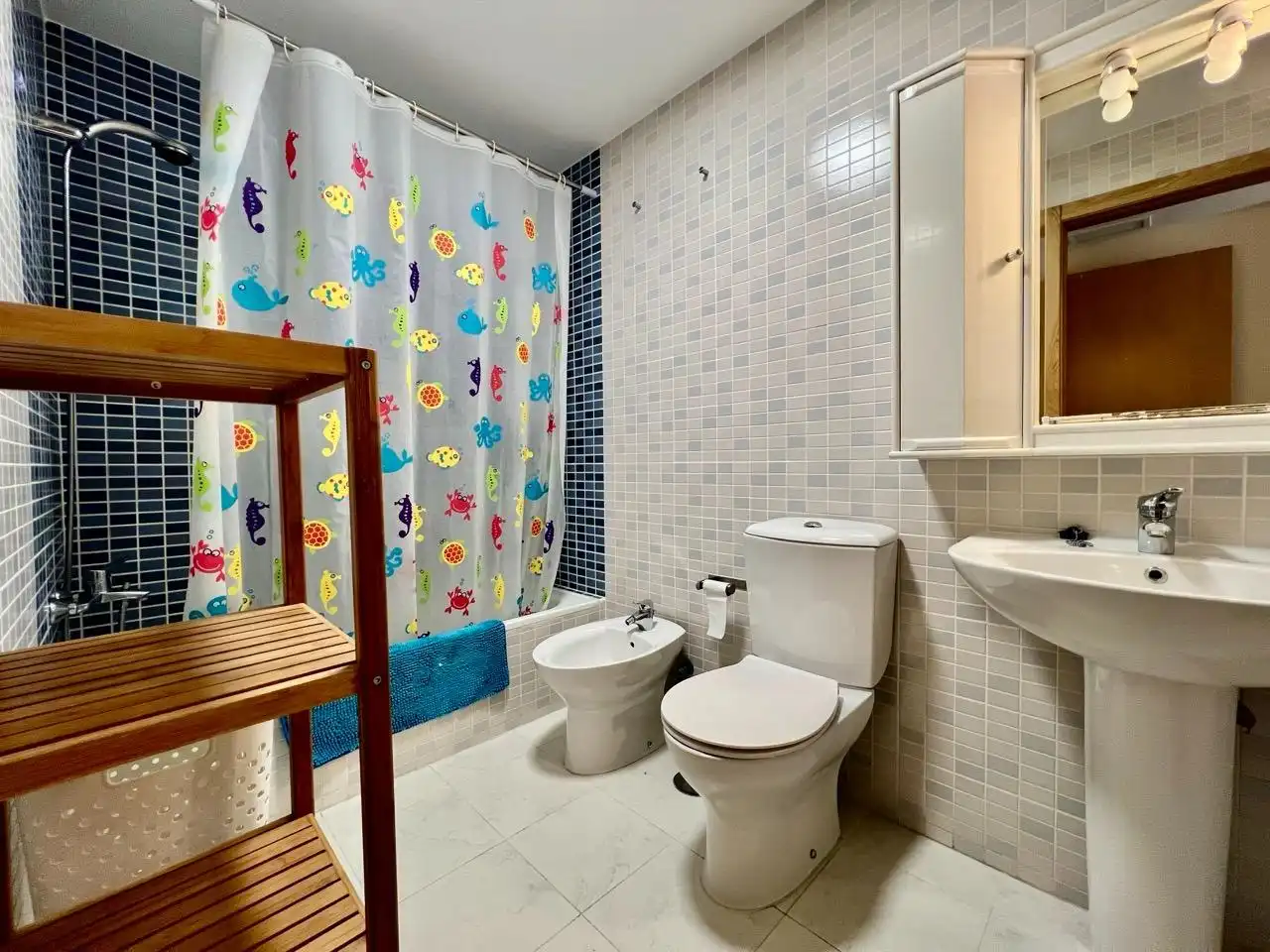 Baño de Piso de alquiler en Molina de Segura con Terraza, Amueblado y Piscina comunitaria