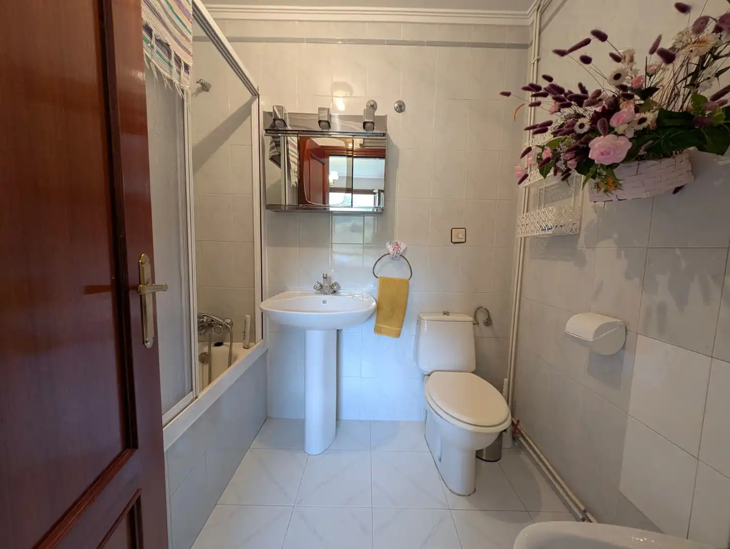 Bathroom of Houses for sale in Zorraquín  with Heating, Private garden and Parquet flooring