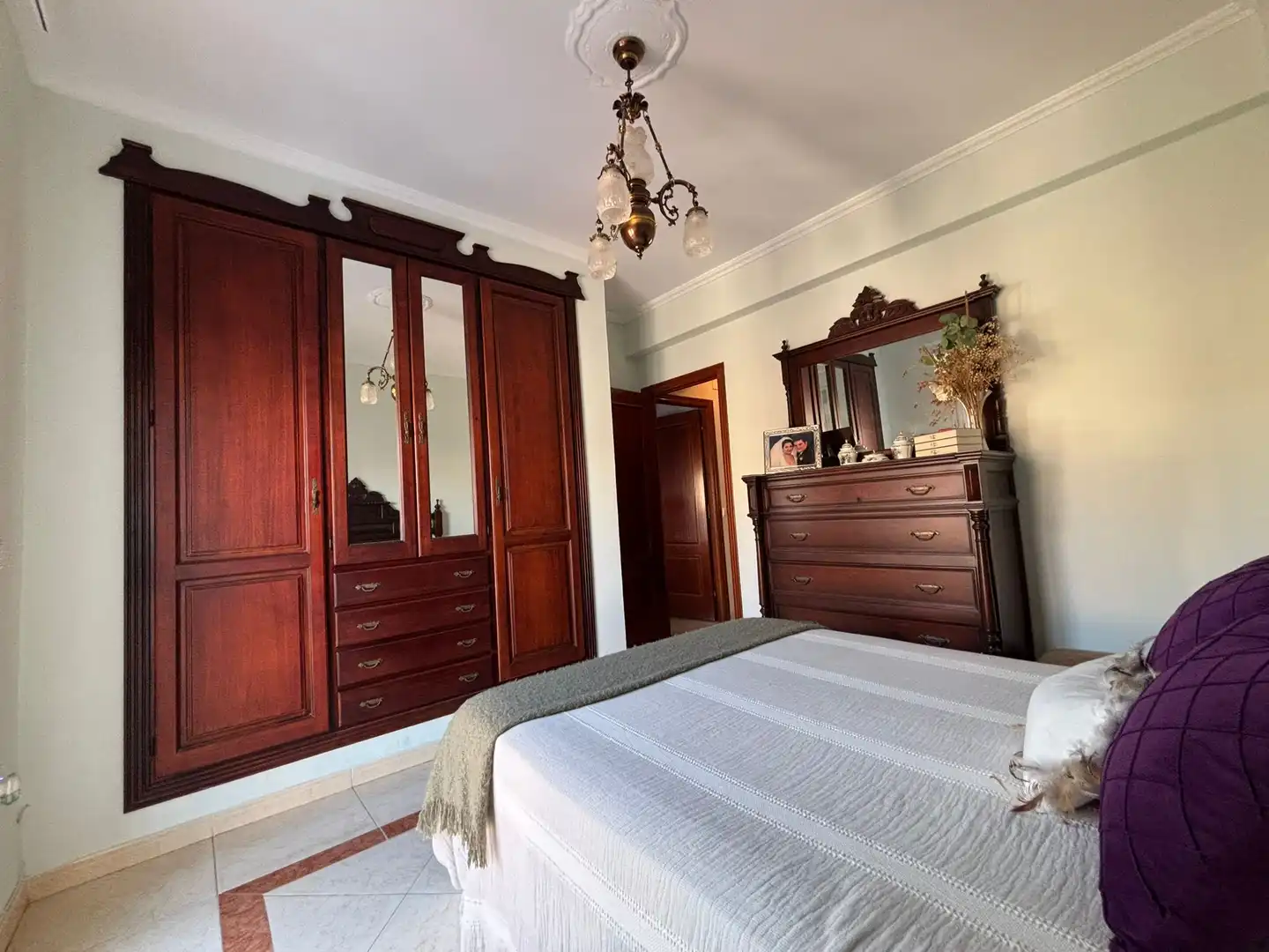 Dormitori de Casa o xalet en venda en Dos Hermanas amb Balcó