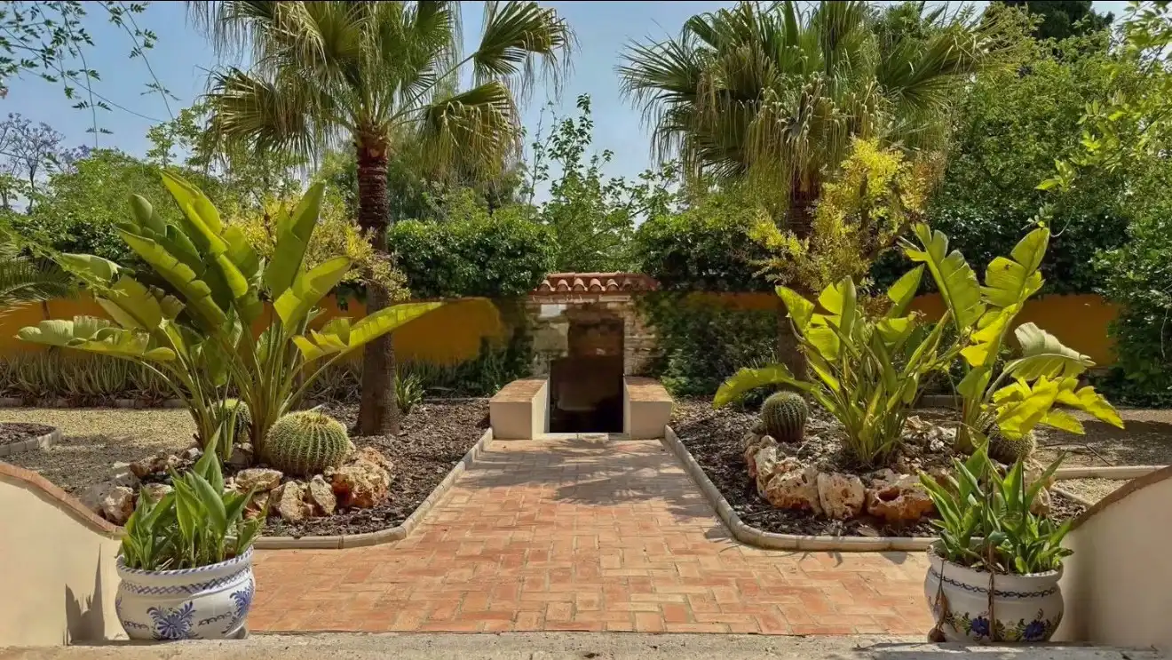 Vista exterior de Casa o xalet en venda en Alicante / Alacant amb Aire condicionat, Calefacció i Jardí privat