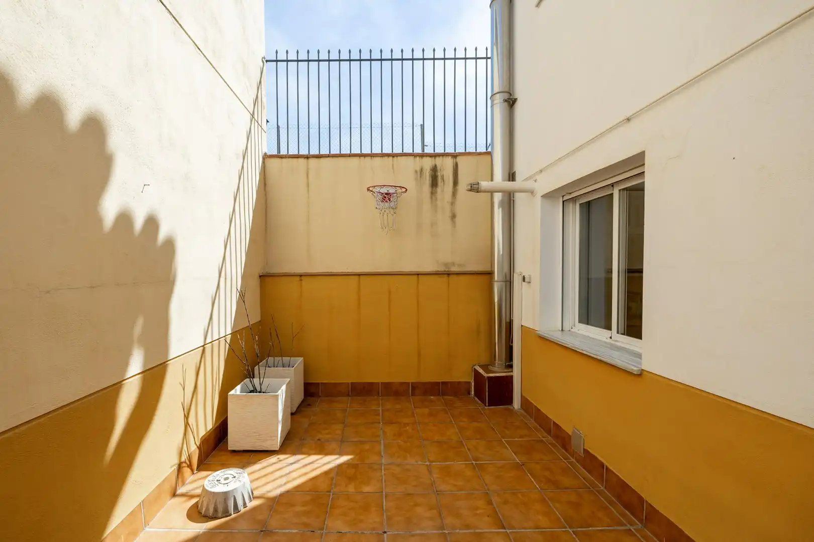 Semi-detached house with terrace for sale in Calle María Pinet, imagen 16