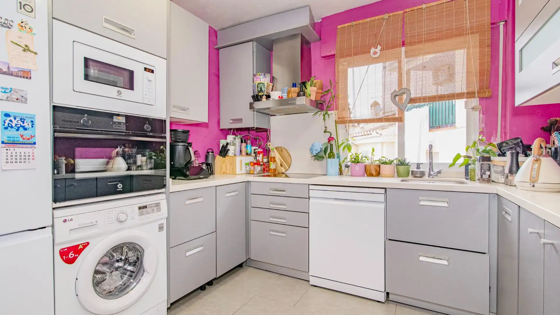 Kitchen of Flat for sale in La Zubia  with Terrace