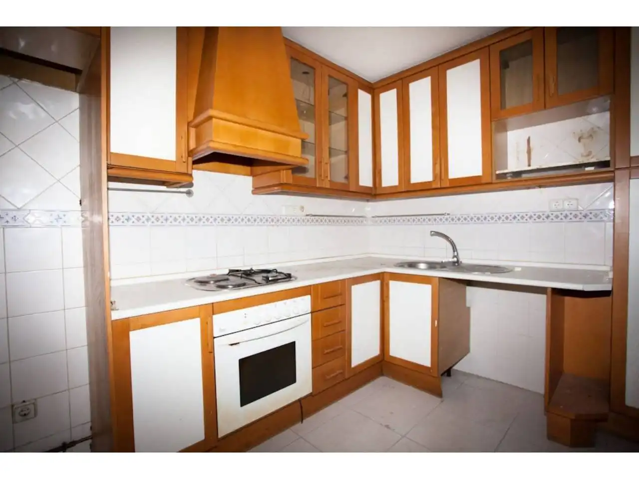Kitchen of Flat for sale in Girona  with Heating