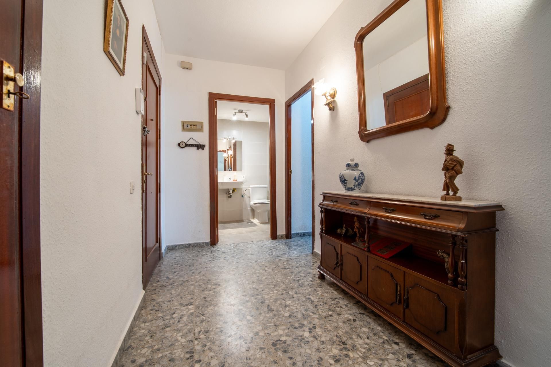 Flat for sale in  Sevilla Capital  with Air Conditioner, Terrace and Balcony