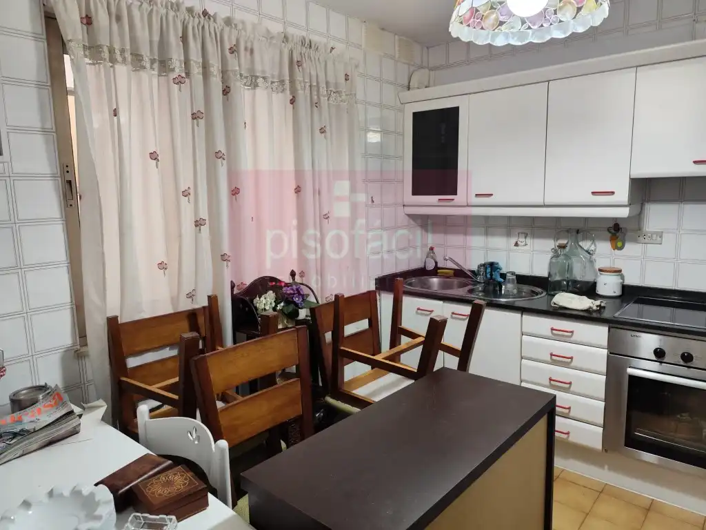 Cocina de Piso en venta en Lugo