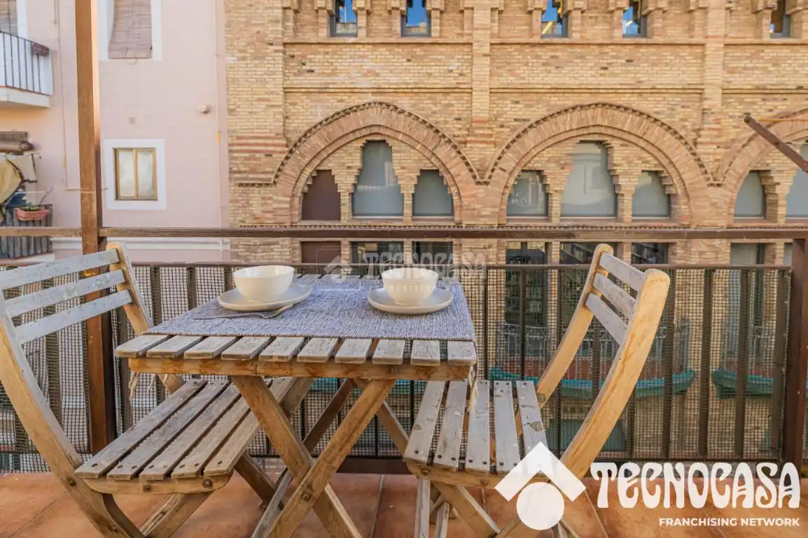 Terrassa de Pis en venda en Barcelona amb Aire condicionat i Balcó